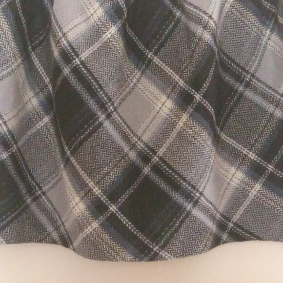 Old Navy Preppy Y2K  Schoolcore Women's Size 12 Mini Skirt - Picture 5 of 13